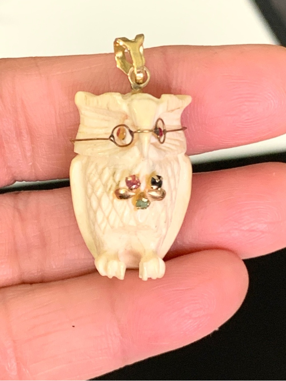 Antique VTG 14k Yellow Gold Carved Bone Owl Pendant Multi Gemstones Glasses 5g